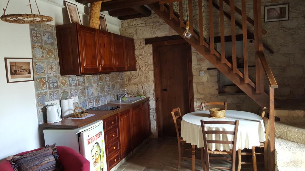 Michalis Anoyia Traditional Stonehouse カースィカス エクステリア 写真
