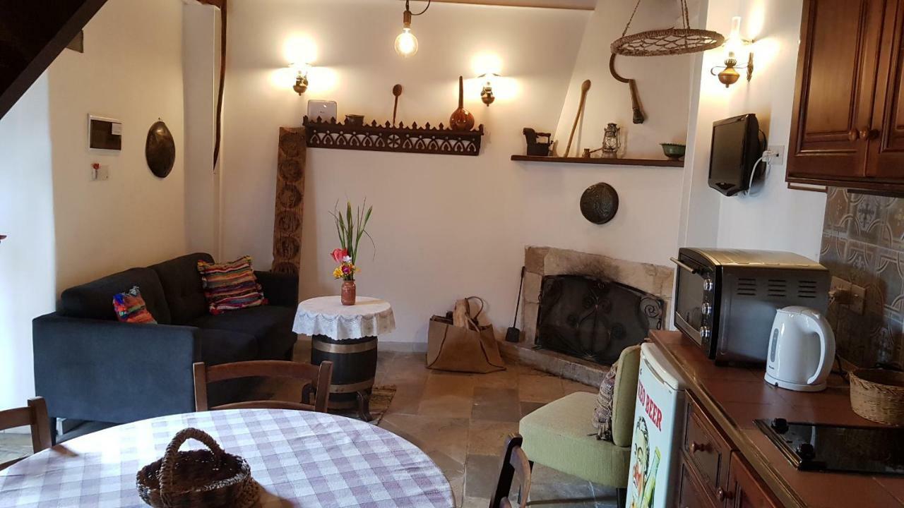 Michalis Anoyia Traditional Stonehouse カースィカス エクステリア 写真